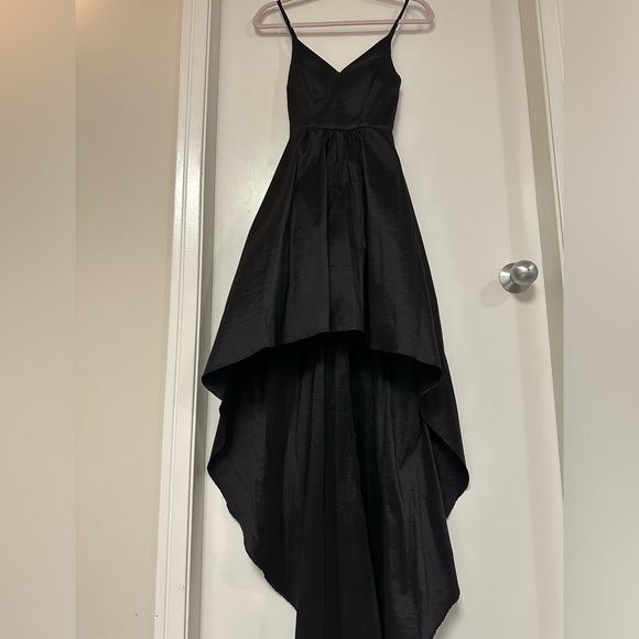 BETSY AND ADAM BLACK HIGH LOW GOWN - Picture 1 of 7